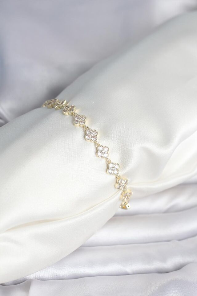 Zirkon Taşlı Pirinç Yonca Model Bileklik