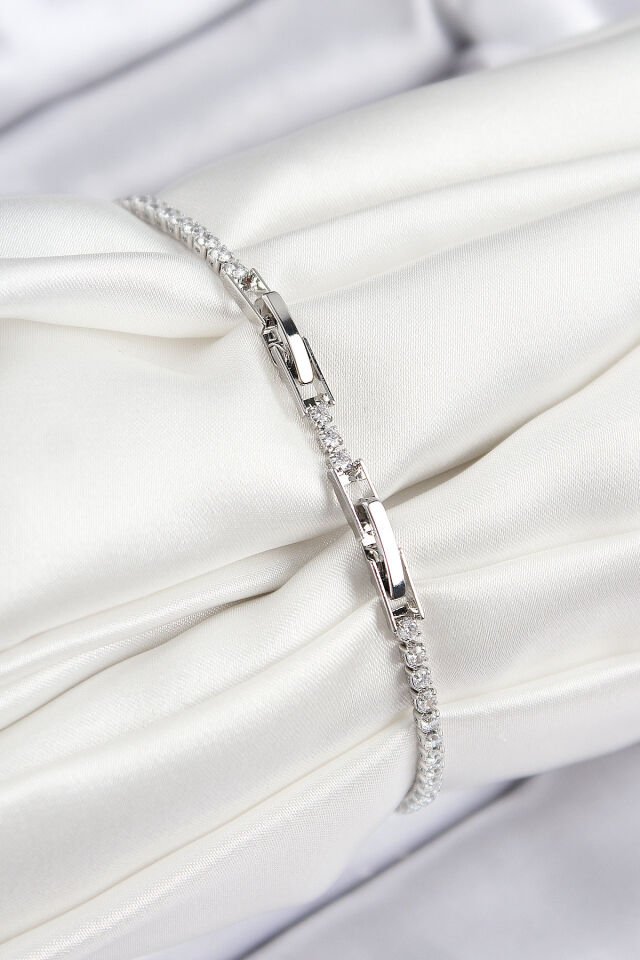 Pirinç Zirkon Taşlı Nazar Model Gümüş Renk Kadın Bileklik