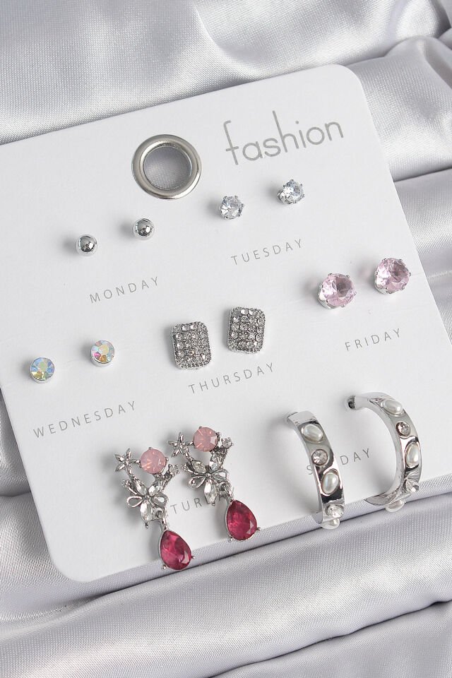 Pirinç Gümüş Renk Zirkon Taşlı Çiçek Figür İncili Halka Detay 7 Çift Kadın Küpe Seti