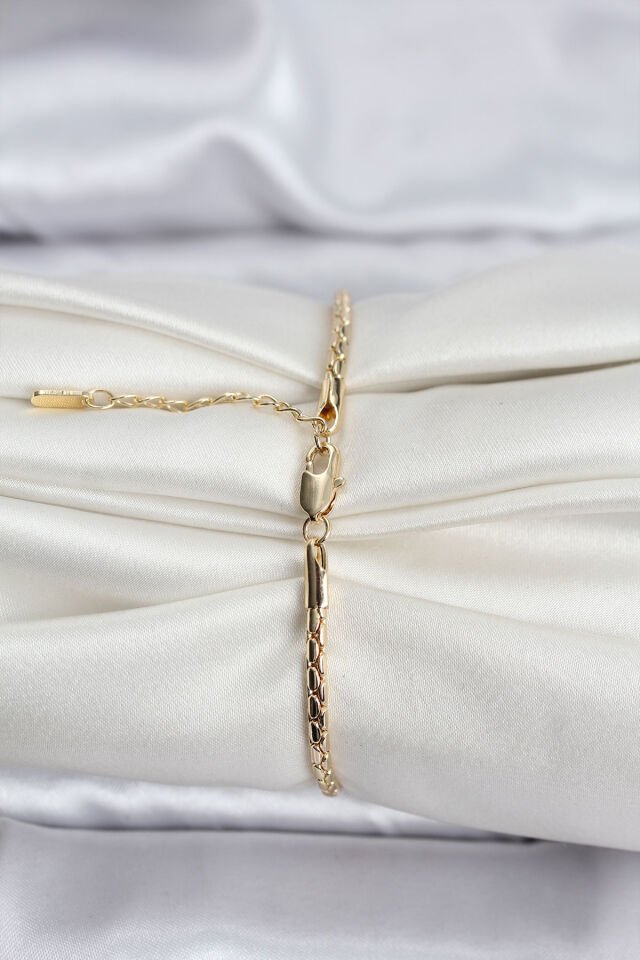 14K Gold Renk Kaplama Zincirli Model CM Kadın Bileklik