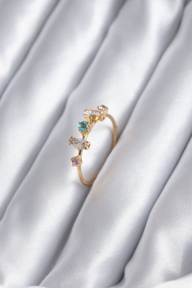 Gold Renk Zirkon Taşlı Renkli Zirkon Taşlı Kadın Yüzük