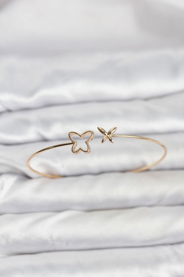 Kelebek Model Gold Renk Bileklik
