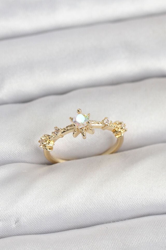 Gold Renk Pirinç Yıldız Model Kadın Yüzük