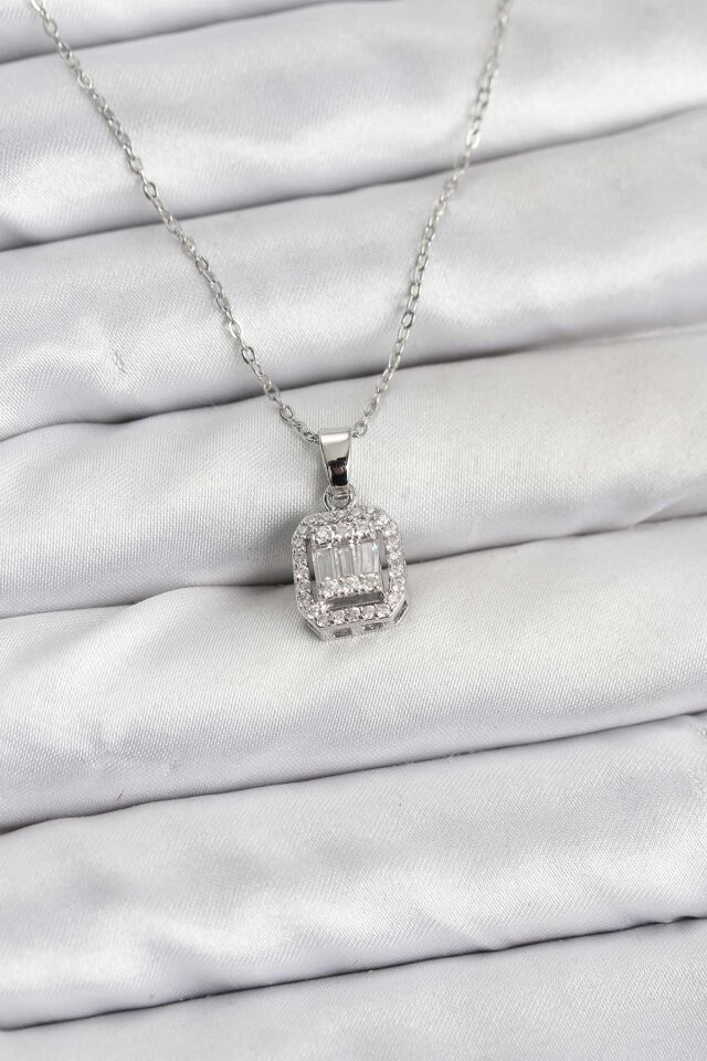 316L Çelik Zincir Gümüş Renk Baget Model Kadın Kolye