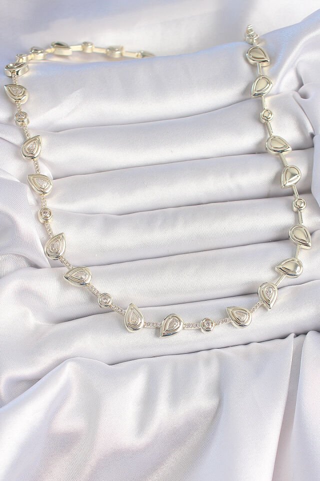 Pirinç Gold Renk Zirkon Taşlı Damla Model VIP Seri Exclusive Kadın Kolye