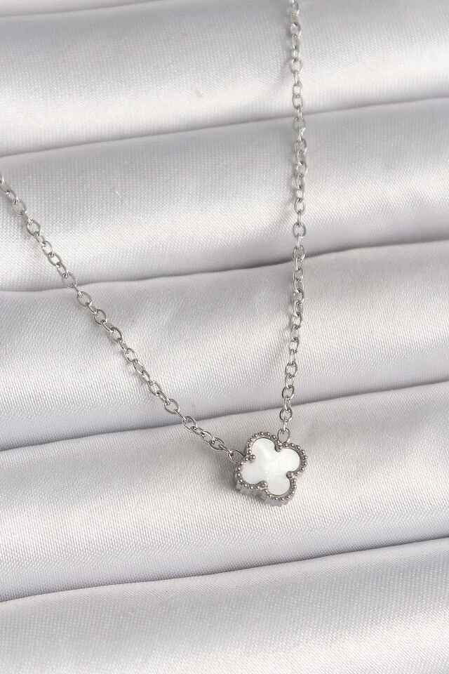 316L Çelik Gümüş Renk Beyaz Yonca Model Kadın Kolye