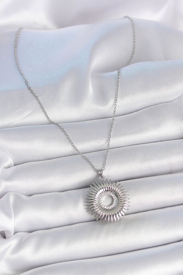 316L Çelik Gümüş Renk Zincir Zirkon Taşlı Nova Yıldız Model Kadın Kolye