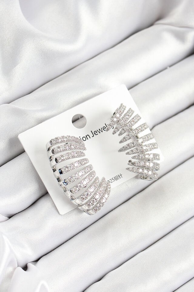 Pirinç Zirkon Taşlı Çoklu Görünümlü Model Gümüş Renk Kadın Küpe