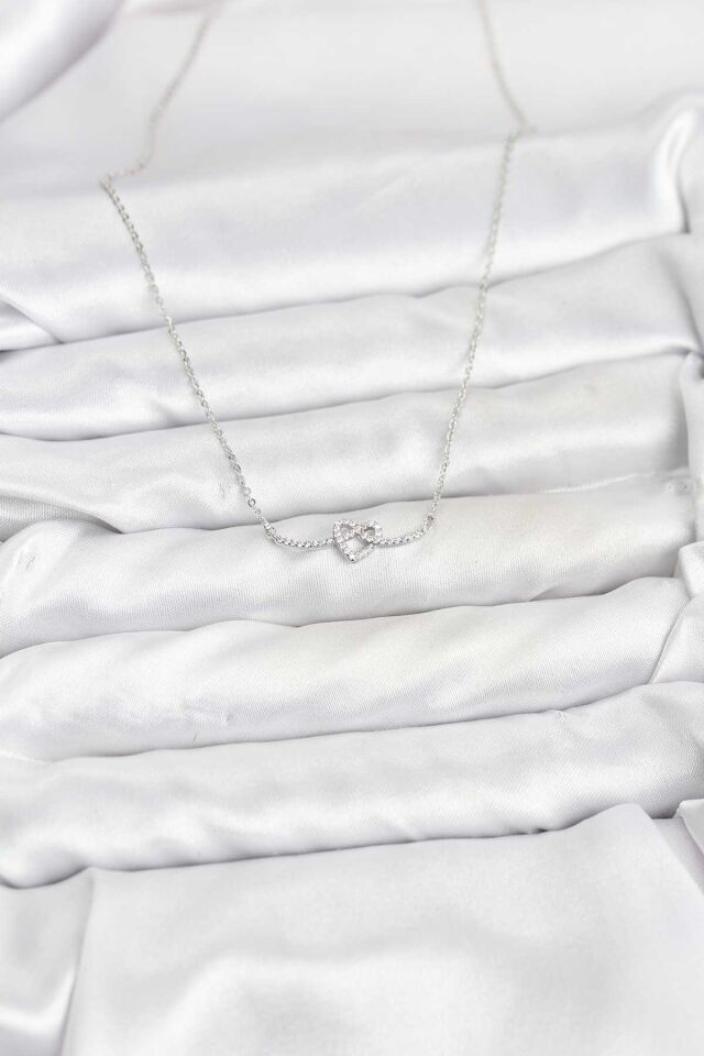 Pirinç Gümüş Renk Düğüm Kalp Model Kadın Kolye