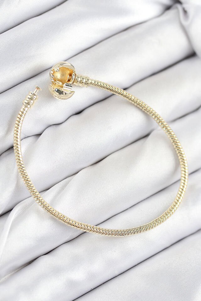 Pirinç Charm Topcuk Model Gold Renk Kadın Bileklik