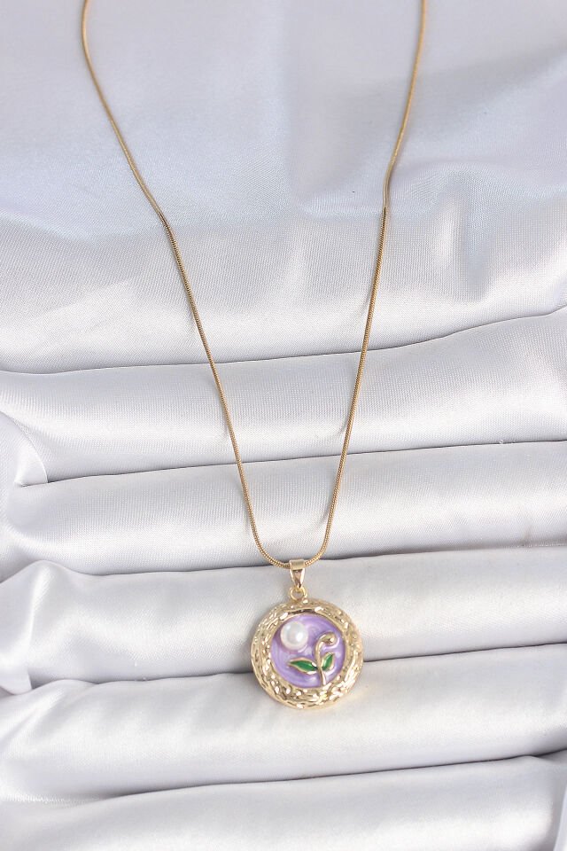 316L Çelik Gold Renk Zincir Mor Çiçek İşlemeli İnci Detay Potre Model Kadın Kolye