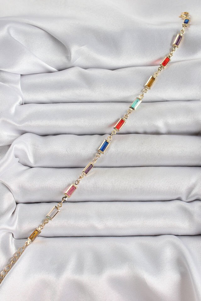 Pirinç Gold Renk Karışık Renkli Kare Zirkon Taşlı Kadın Bileklik