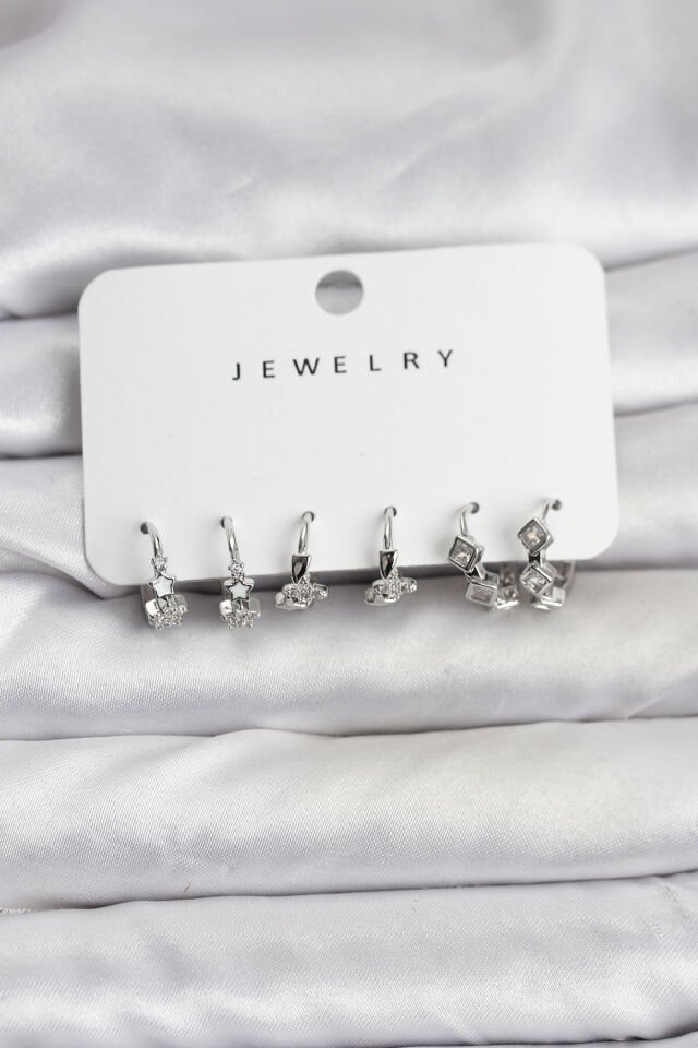 Gümüş Renk Pirinç Yıldız Modelli Kadın Küpe Seti