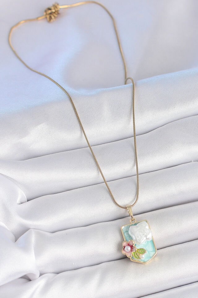 316L Çelik Gold Renk Zincir Mavi Mineli İncili Çiçek İşlemeli Portre Model Kadın Kolye