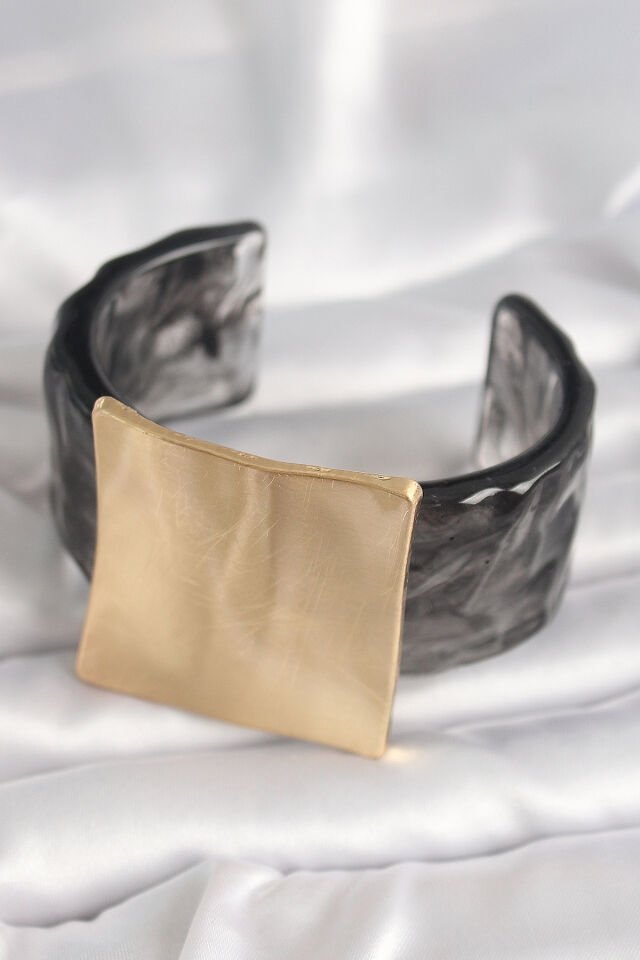 Siyah Mermer Desen Akrilik Plastik Gold Kare Plaka Model Vintage Kadın Bilezik