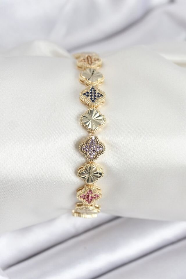 Pirinç VIP Seri Yonca Zirkon Taşlı Kadın Bileklik