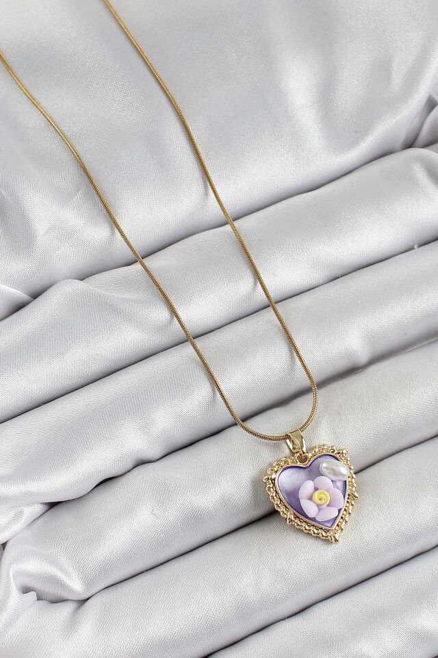 316L Çelik Zincir Mor Sanatsal Portre İnci Detaylı Papatya Figürlü Kalp Model Gold Renk Kadın Kolye