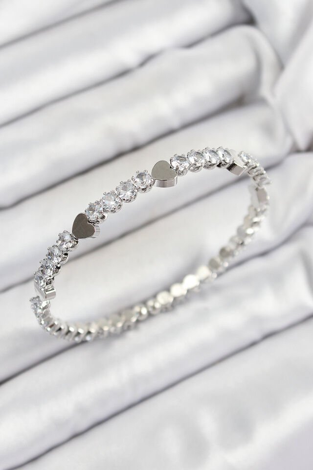 Pirinç Zirkon Taşlı Kalp Model Gümüş Renk Yaylı Kadın Bileklik