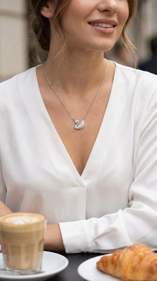 316L Çelik Zincir Gümüş Renk Zirkon Taşlı Kuğu Kolye