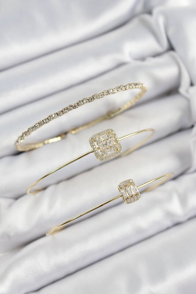 Pirinç Zirkon Taşlı Baget Model Gold Renk Vip 3'lü Kadın Bileklik