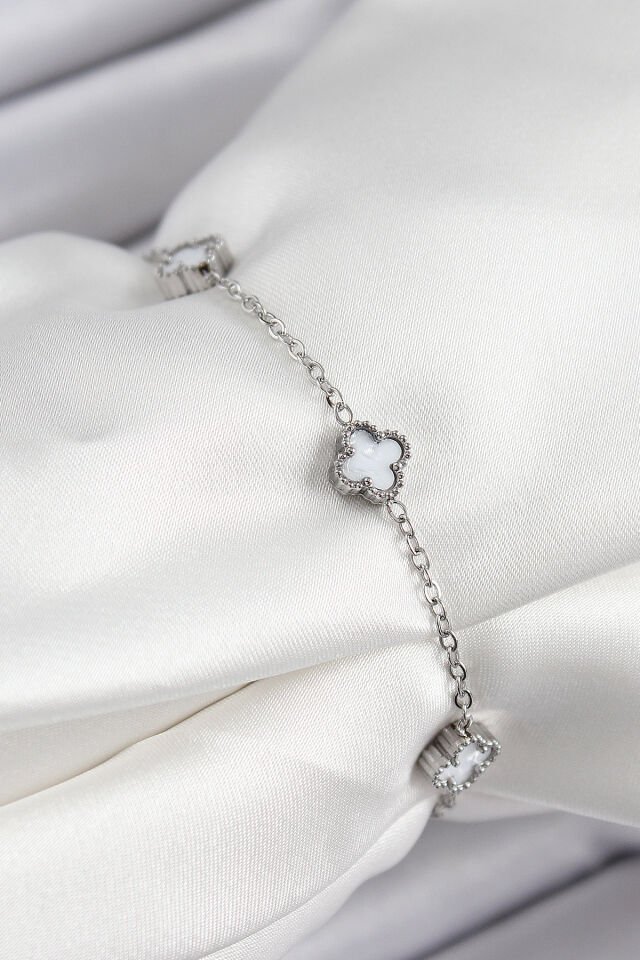 316L Çelik Beyaz Sedef Yonca Model Gümüş Renk Kadın Bileklik