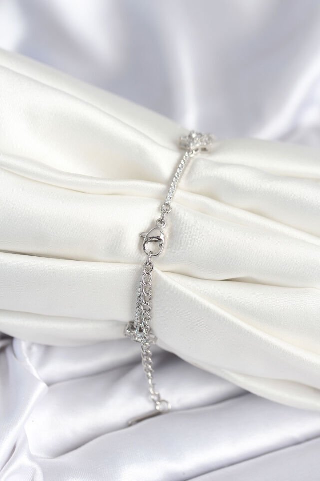 Pirinç Gümüş Renk Yıldız Model Kadın Bileklik