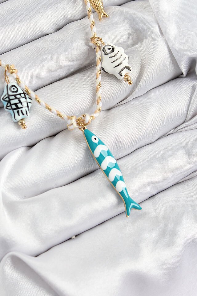 Seramik Motifli Balık Figürlü Model Krem İp Kadın Kolye