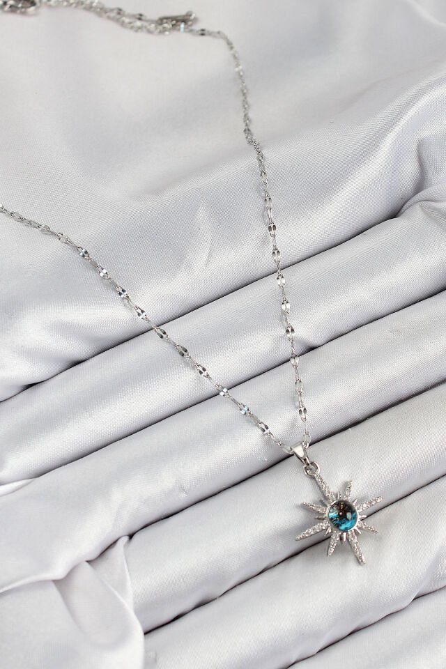 316L Çelik Zirkon Taşlı Kutup Yıldızı Model Gümüş Renk Kadın Kolye