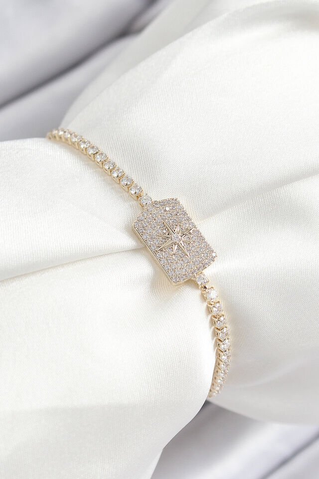 Pirinç Zirkon Taşlı Kutup Yıldızı Model Gold Renk Asansörlü Kadın Bileklik