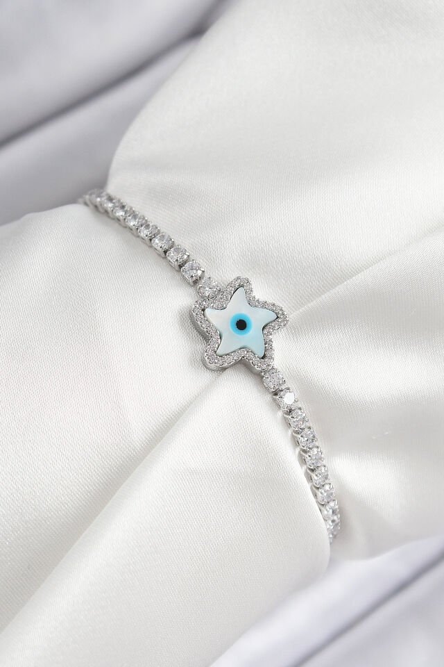 Pirinç Zirkon Taşlı Nazar Yıldız Model Gümüş Renk Asansörlü Kadın Bileklik