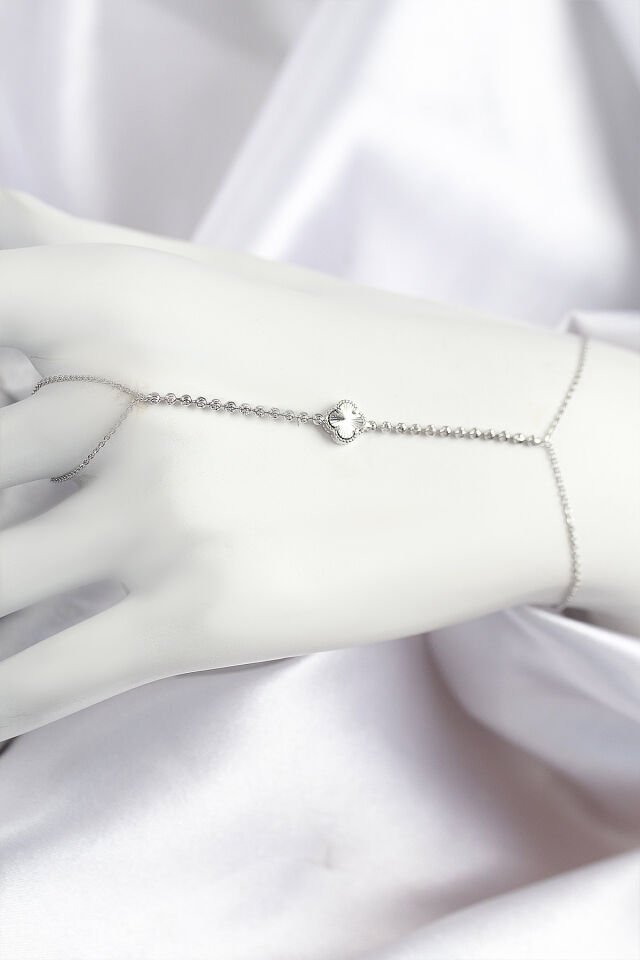 Pirinç Zirkon Taşlı Yonca Model Gümüş Renk Şahmeran