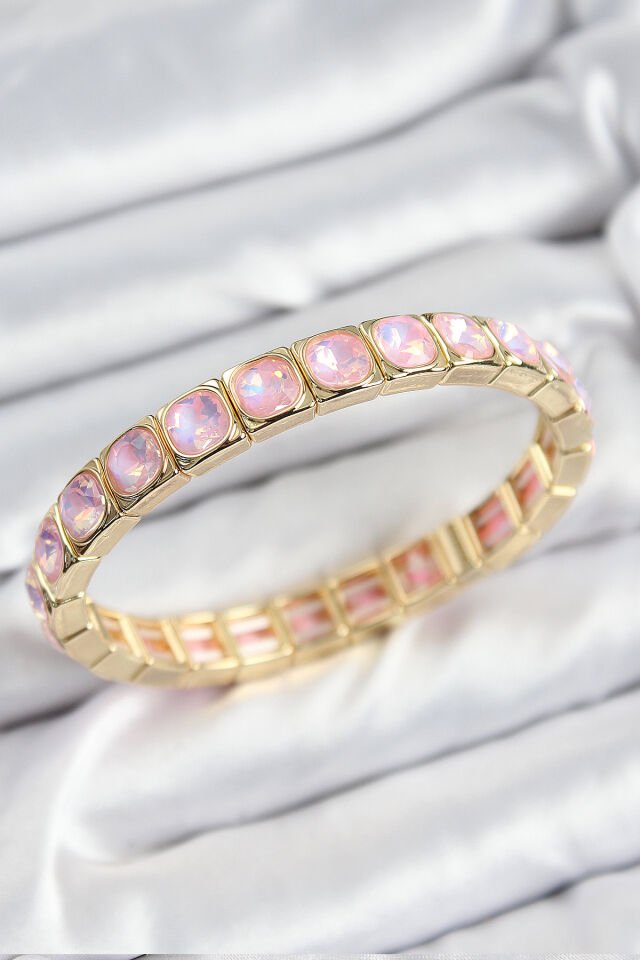 Pirinç Pembe Zirkon Taşlı Kare Model Gold Renk Lastikli Kadın Bileklik
