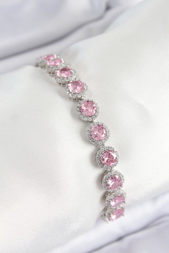 Pirinç Pembe Zirkon Taşlı Daire Baget Model Gümüş Renk VIP Seri Kadın Bileklik