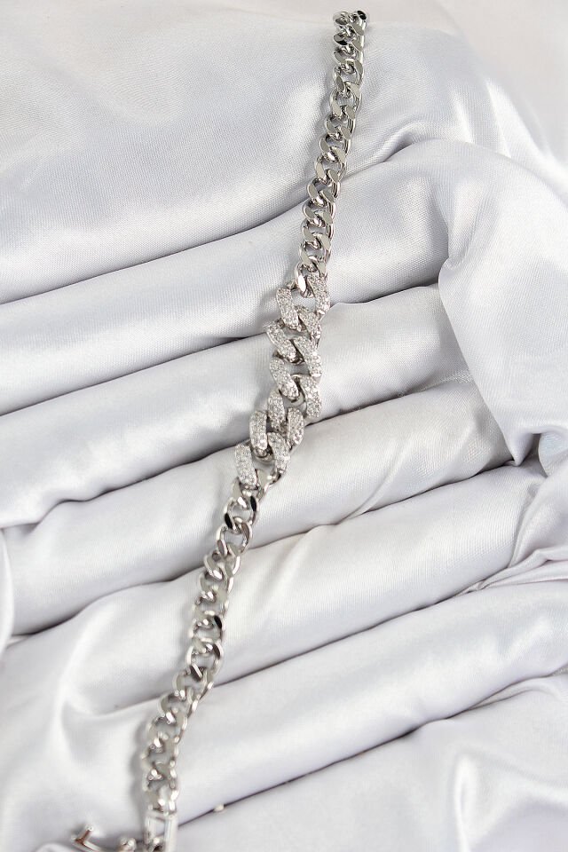 Pirinç Zirkon Taşlı Küba Zincir Model Gümüş Renk Kadın Bileklik