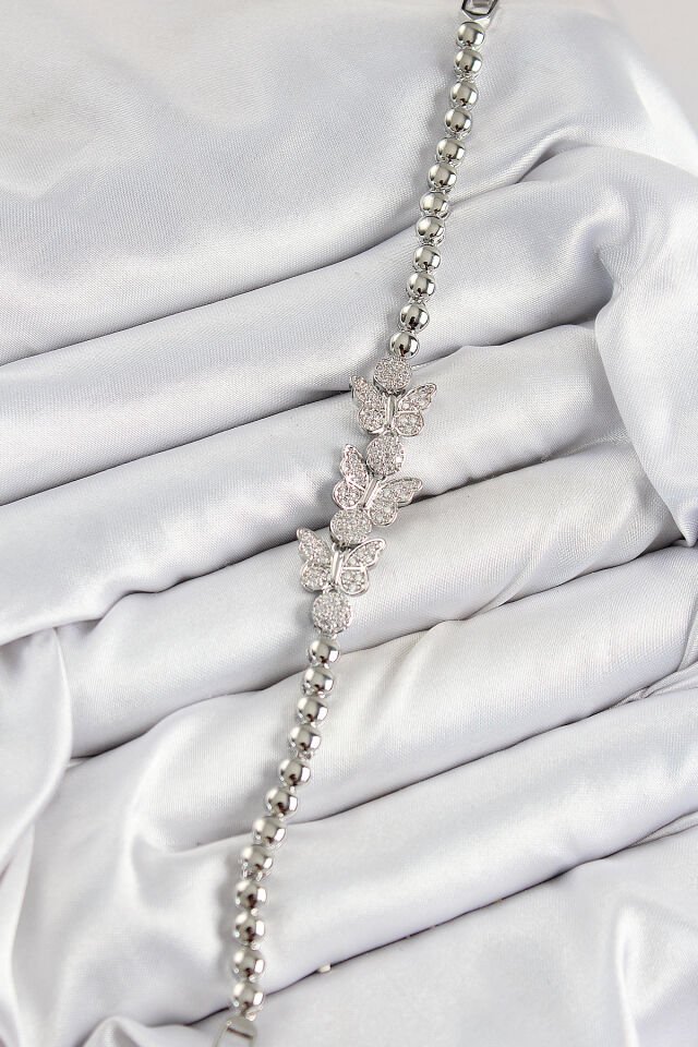 Pirinç Zirkon Taşlı Kelebek Model Gümüş Renk Kadın Bileklik