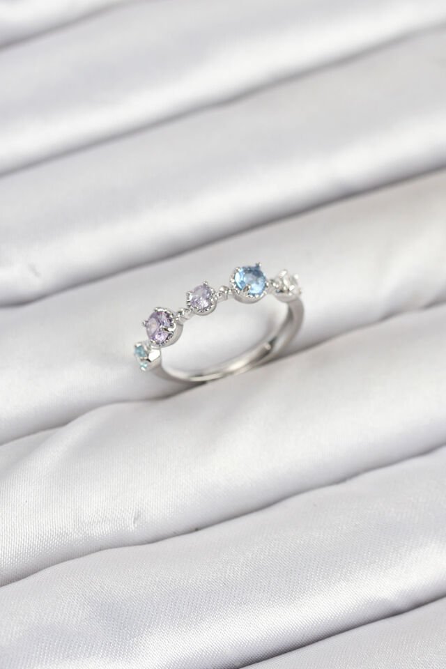 Pirinç Gümüş Renk Renkli Zirkon Taşlı Kadın Yüzük