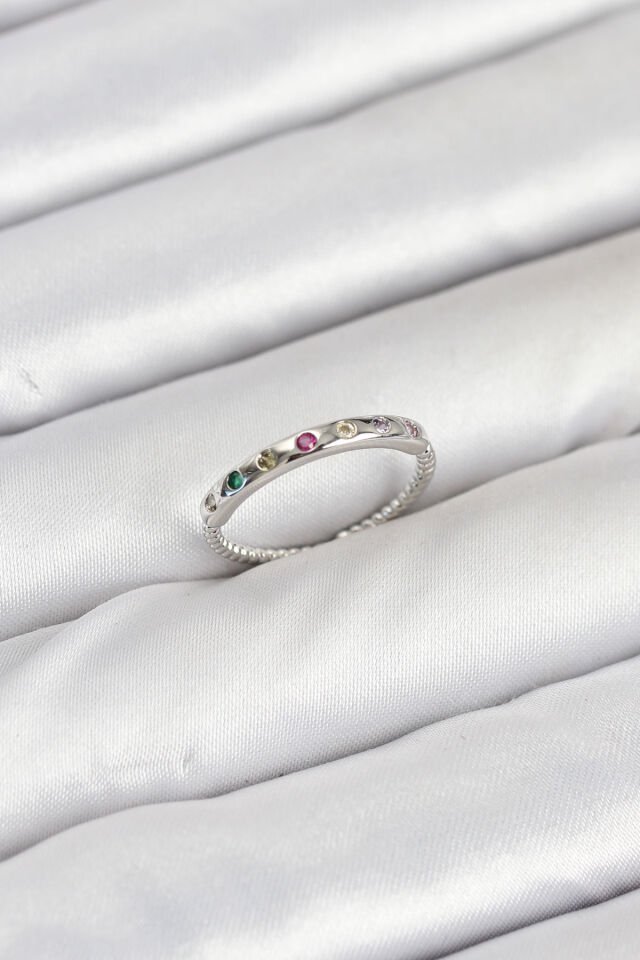 Pirinç Gümüş Renk Renkli Zirkon Taşlı Kadın Yüzük